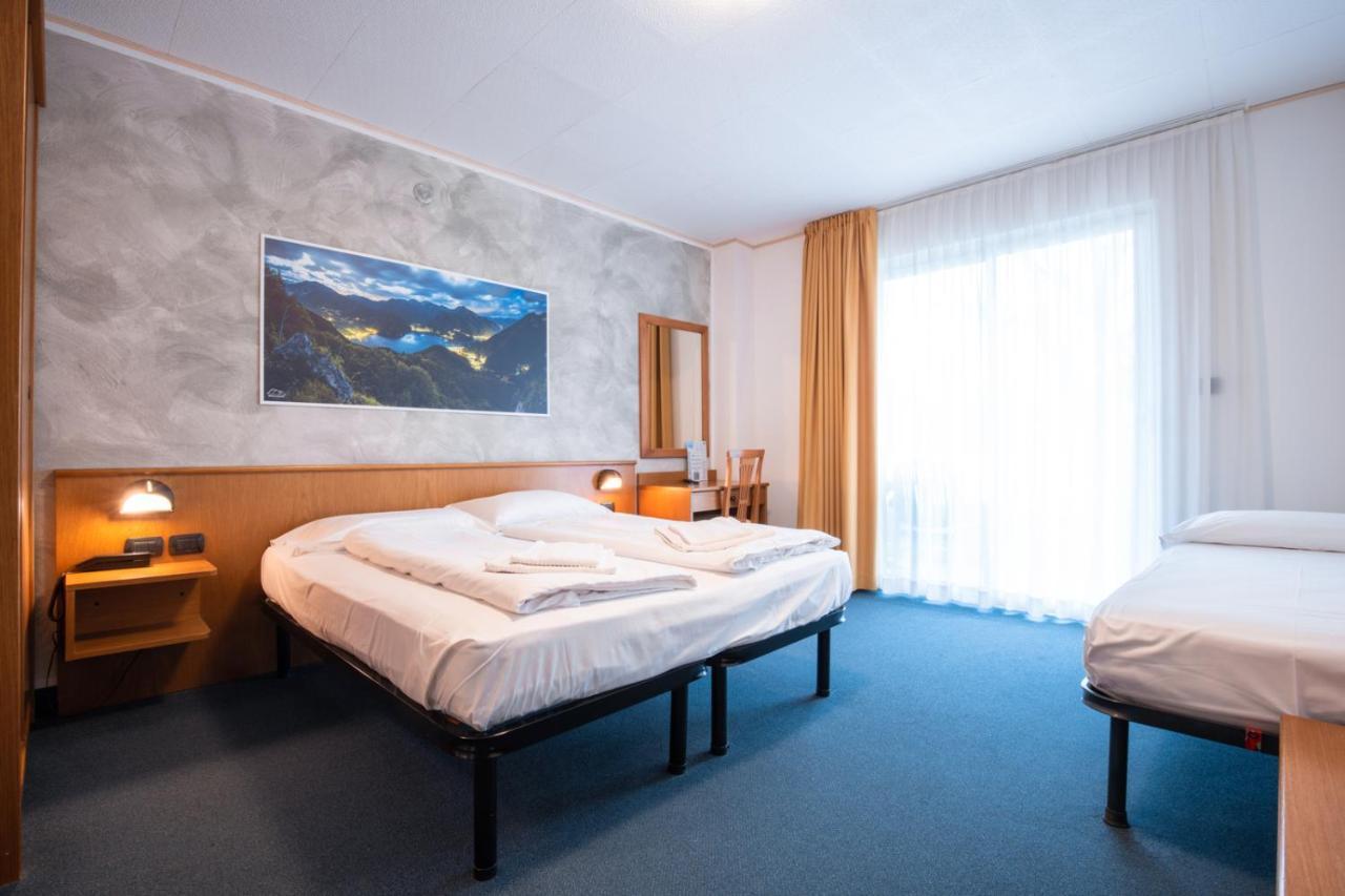 Panoramic Hotel San Carlo Ledro Molina di Ledro Szoba fotó
